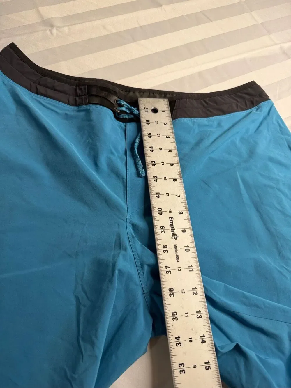 Patagonia Men’s Hydrolock Blue Board Shorts Swim Trunks Size 38